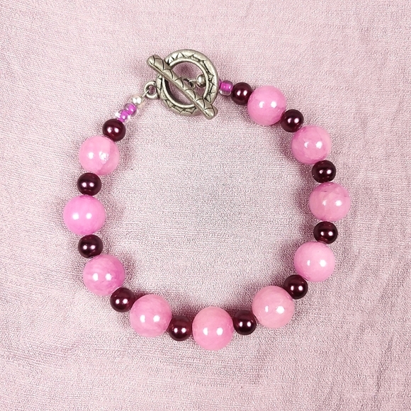 🎉HP~7/10/22🎉 🦋 Orchid Pink Agate Beaded Bracelet 🦋1/$14~2/$24~3/$30🦋 - Picture 4 of 6